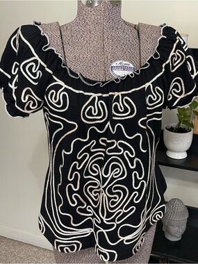 Black Short-Sleeve Embroidered Square-Neck Blouse